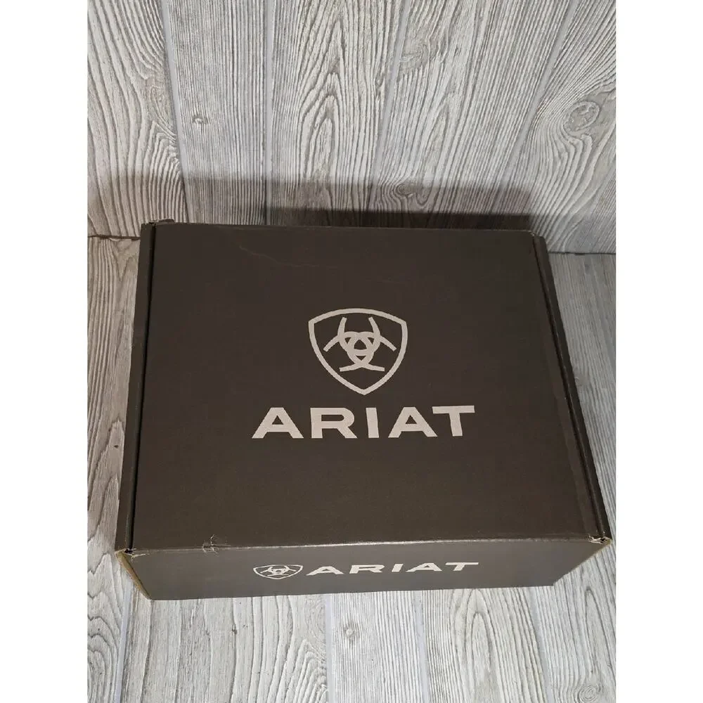 Ariat new tags